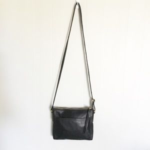 Fossil Black Leather Crossbody Bag Purse With Gold Hardwear